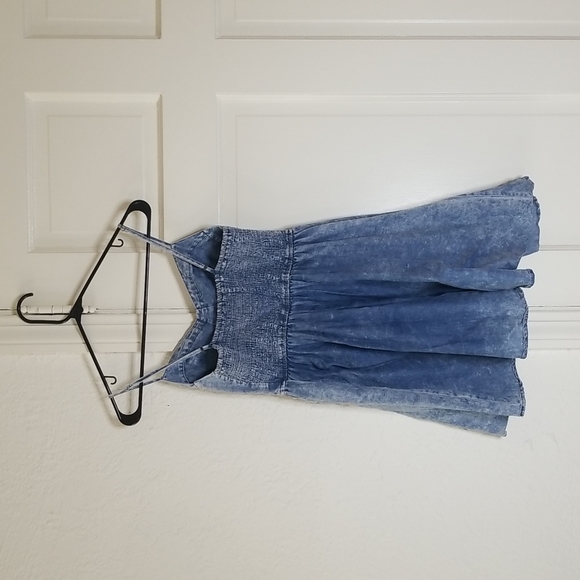 Modcloth En Creme Acid Wash Jean Mini Dress S - Picture 4 of 6